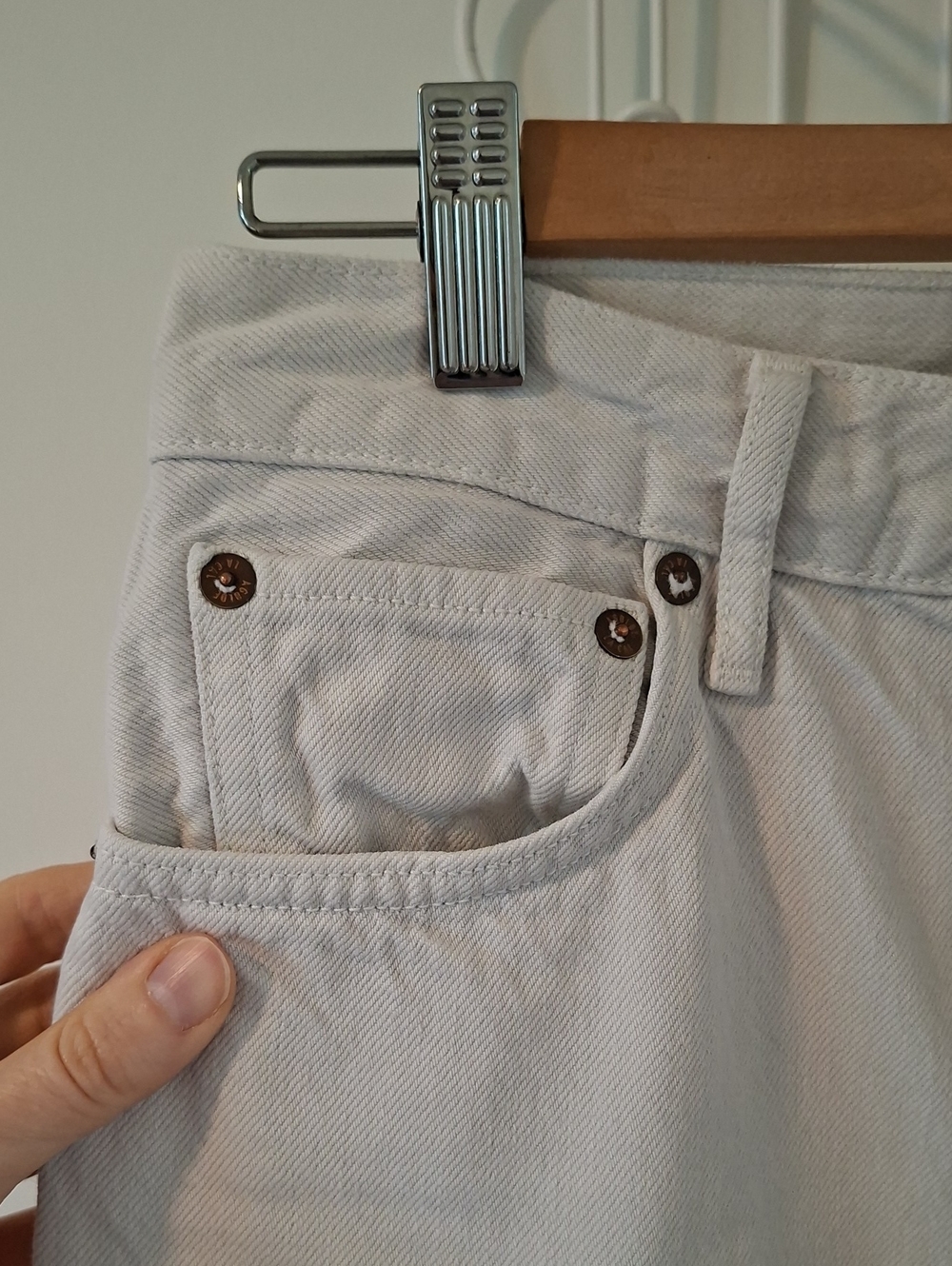 Agolde Off-White/Bone 90's Pinch Waist High Rise Straight-leg Jeans (Size 27) - Picture 4 of 9